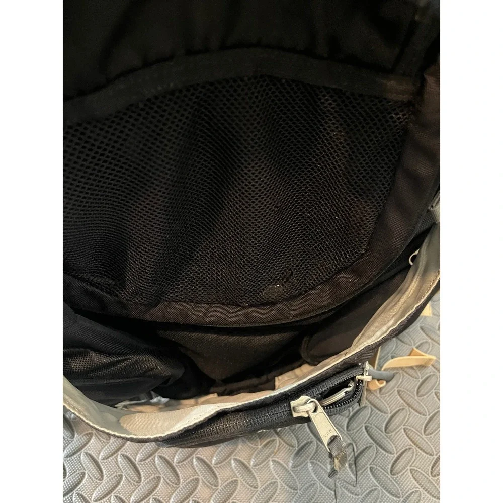 Vintage The North Face Backpack Unisex OS Black Hiking‎ Outdoor Daypack Bag